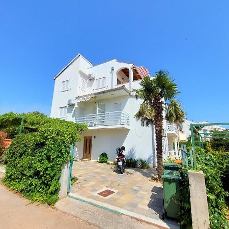 Apartments Neva & Neva Beach House Srima Kültér fotó