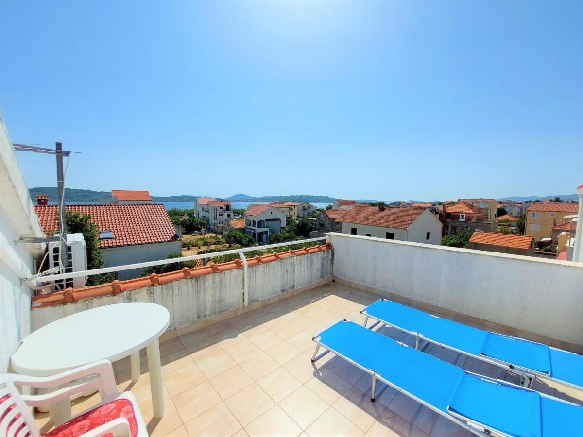 Apartments Neva & Neva Beach House Srima Kültér fotó